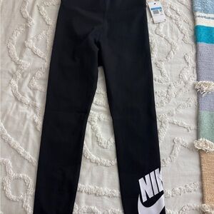 Woman’s B&W Nike Logo Leggings